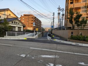 砺波出町アンダーパス 本町側（セブンイレブン側）からの一方通行で開通しました☆彡